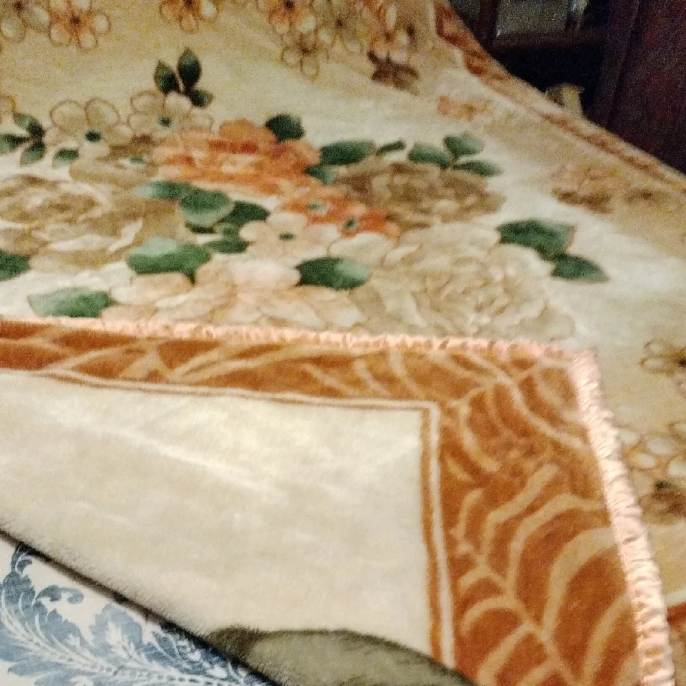 Floral Soft Velor Blanket Reversible